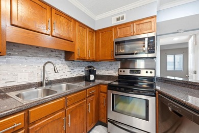 Welcome to Golf Glenn Villas! This inviting 2 bedroom, 2 bath - photo 18