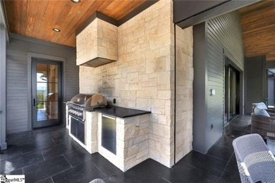 A (5) acre Lake Keowee waterfront Estate with panoramic Blue - photo 19
