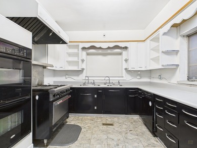 Rare opportunity in the heart of Downtown Princeton. This