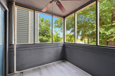 Welcome to Golf Glenn Villas! This inviting 2 bedroom, 2 bath - photo 20