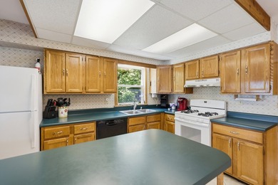 Halfway Lake Cottages is a turnkey waterfront resort on - photo 20