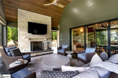 A (5) acre Lake Keowee waterfront Estate with panoramic Blue - photo 21