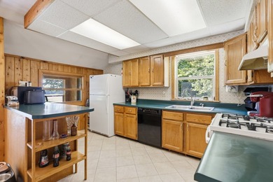 Halfway Lake Cottages is a turnkey waterfront resort on - photo 21