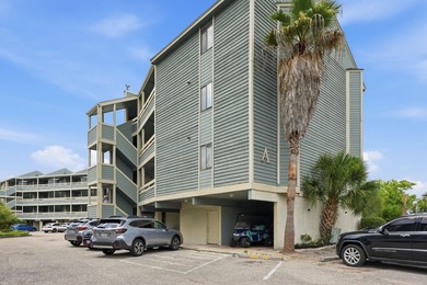 Welcome to Golf Glenn Villas! This inviting 2 bedroom, 2 bath - photo 31
