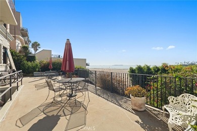 Welcome to the Historic 1922 Saint Regis! This delightful - photo 31