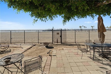 Welcome to the Historic 1922 Saint Regis! This delightful - photo 35