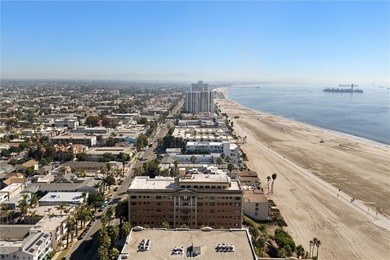 Welcome to the Historic 1922 Saint Regis! This delightful - photo 39