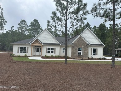 Lake Auman Home For Sale in West End North Carolina