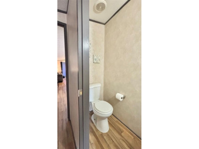 Your fishing retreat awaits at Lake Fork! This charming