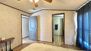 Your fishing retreat awaits at Lake Fork! This charming