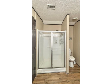 Your fishing retreat awaits at Lake Fork! This charming