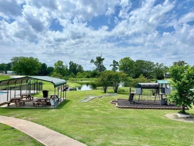 Your fishing retreat awaits at Lake Fork! This charming