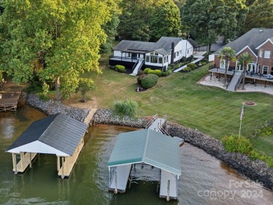 Lake Home For Sale in Sherrills Ford, North Carolina