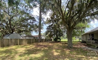 Commercial/Office space with unlimited potential! Over 2,000 sq - photo 4