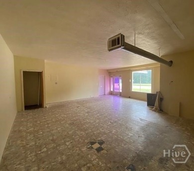 Commercial/Office space with unlimited potential! Over 2,000 sq - photo 7