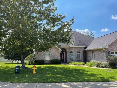 Lake Home For Sale in Shreveport, Louisiana