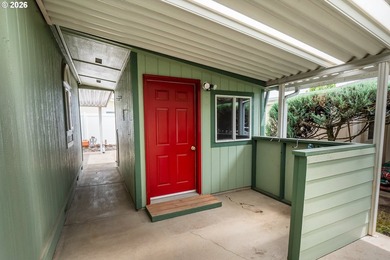Beautiful 1994 2bed/2bath manufactured home in the very - photo 32