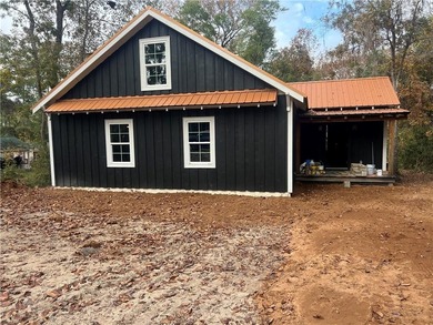 (private lake, pond, coastal) Home For Sale in Waynesville Georgia