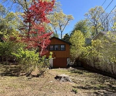 Welcome to this 2-bedroom, 1-bath ranch-style home located on a - photo 2