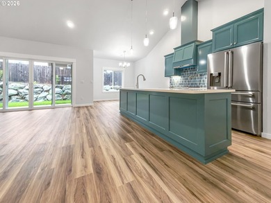 Welcome to a beautifully designed newly constructed home in - photo 9