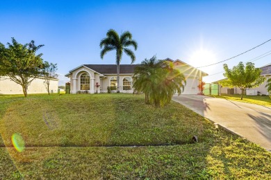 Lake Home For Sale in Port Saint Lucie, Florida