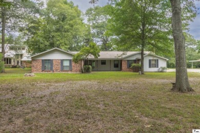 Lake Home For Sale in Sterlington, Louisiana