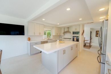 INCREDIBLE HOME. Avondale Golf Club is a very special - photo 12