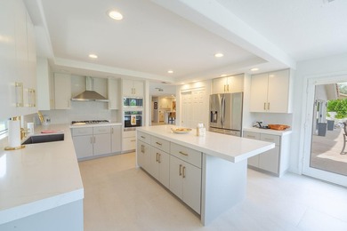INCREDIBLE HOME. Avondale Golf Club is a very special - photo 13