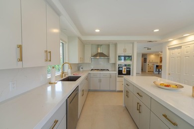INCREDIBLE HOME. Avondale Golf Club is a very special - photo 14