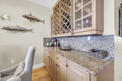 Experience luxury waterfront living with breathtaking panoramic - photo 19
