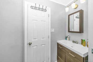 Welcome to this beautiful expanded cape located in Islip. This - photo 20