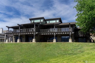 Lake Chelan Condo For Sale in Manson Washington