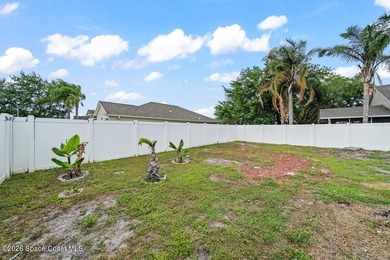 Spacious 5 bedroom, 3 bathroom home in the highly sought after - photo 35