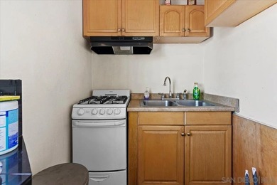 Exceptional investment opportunity in the heart of highly - photo 36