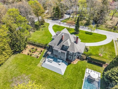 Nestled on one of the most sought-after streets in Bellport - photo 41