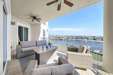 Experience luxury waterfront living with breathtaking panoramic - photo 46