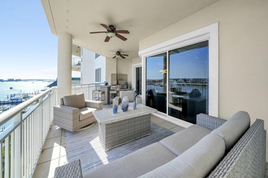 Experience luxury waterfront living with breathtaking panoramic - photo 47