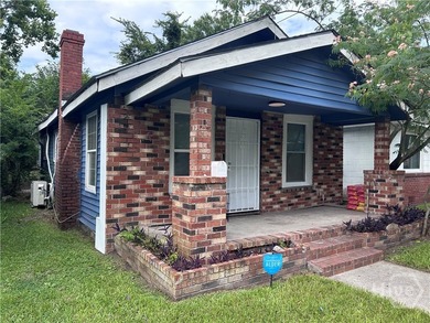 This charming bungalow is located in an area of active - photo 1