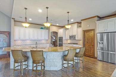 Step inside this thoughtfully designed 4-bedroom, 4-bath home - photo 8