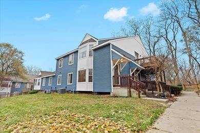 Lake Condo For Sale in Novi, Michigan