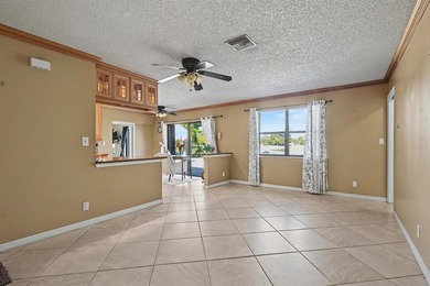 Welcome to your private lakeside retreat located in the heart of - photo 7