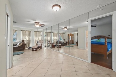 Welcome to your private lakeside retreat located in the heart of - photo 10