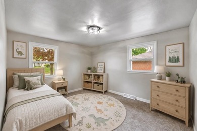 Welcome home to this beautifully remodeled 3 bed, 1 bath home in - photo 14