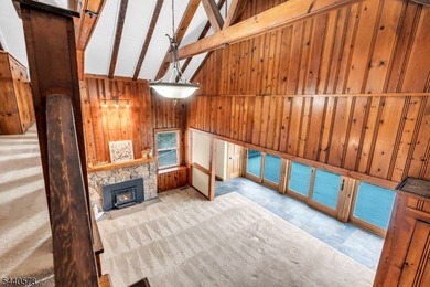 Custom lakefront chalet offering deep-water frontage, an - photo 24