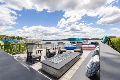 This 3-BD, 3.5-BA, 2,978-sq-ft 2-story fully renovated home - photo 41