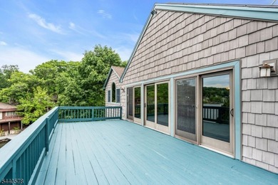 Custom lakefront chalet offering deep-water frontage, an - photo 41