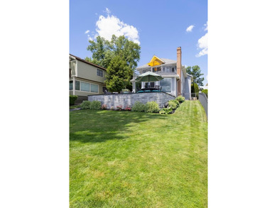 This 3-BD, 3.5-BA, 2,978-sq-ft 2-story fully renovated home - photo 43