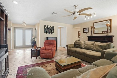 Welcome to this BEAUTIFULLY UPDATED 2-bedroom, 2-bath SPLIT PLAN - photo 3