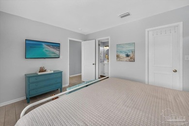 Welcome to *The Turquoise Turtle,* a beautifully updated, fully - photo 11