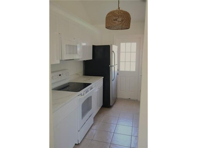 Your New Beginning Awaits! Step into this beautifully renovated - photo 2